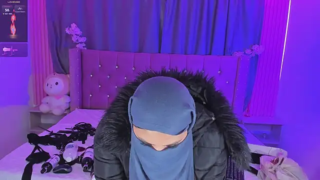 Nayla-Mouna webcam