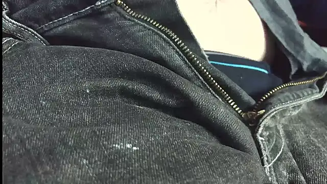 hairyandtiny webcam