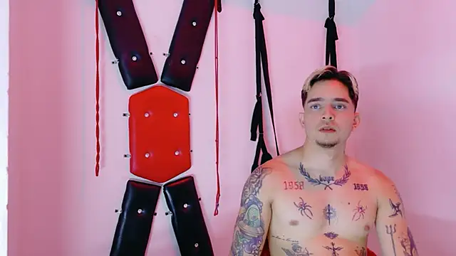 AliceandMax webcam
