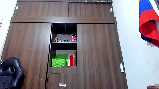 miss_bigcockts webcam