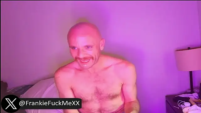 FrankieFuckMeXX webcam