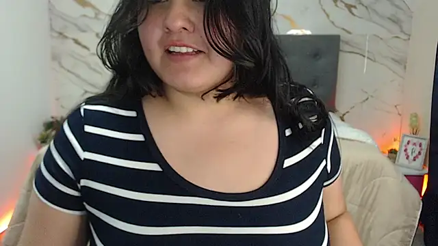 luluu_17_ webcam