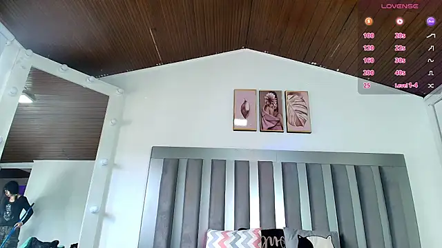 mia_gyutarouwu webcam