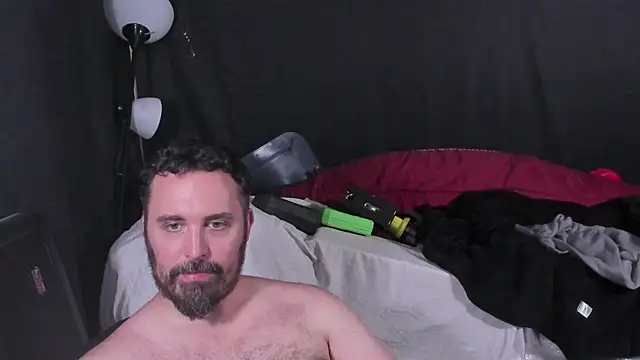 Metalstud webcam