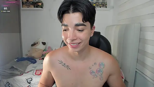 santy7v7 webcam