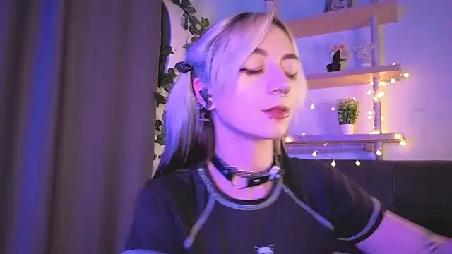 TristaRoht webcam