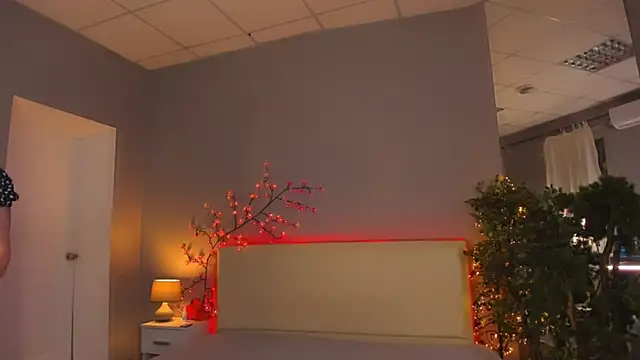 MonaSteele webcam