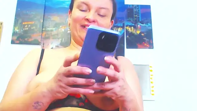 I_AM_JULIETA_SQUIRTS webcam