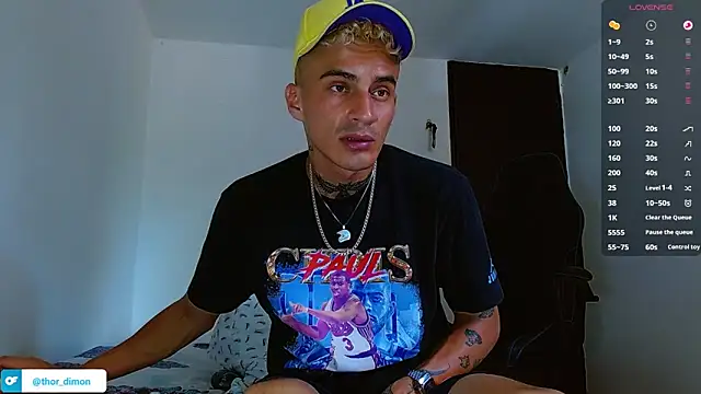 bray_hotboy777 webcam