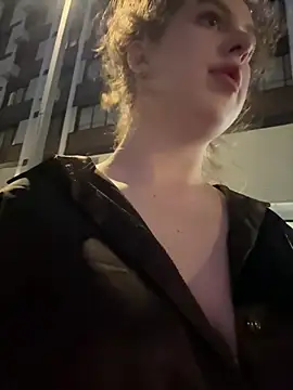 LilianBliss webcam