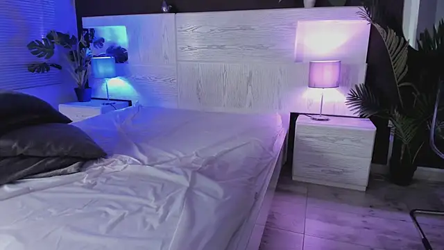 angelina_hilton webcam