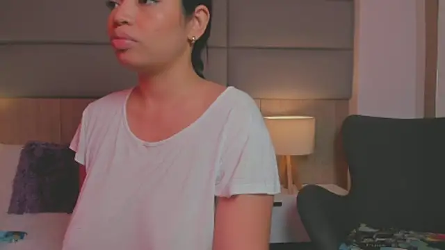 LilyFoox webcam