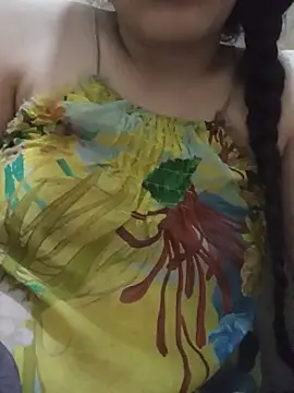 QueenofHair webcam