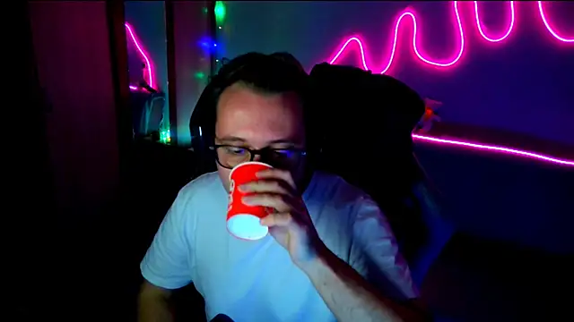 MeLanXolik webcam