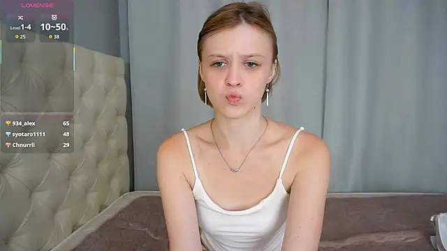 LunaLeez webcam