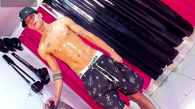 BoysTwMen webcam