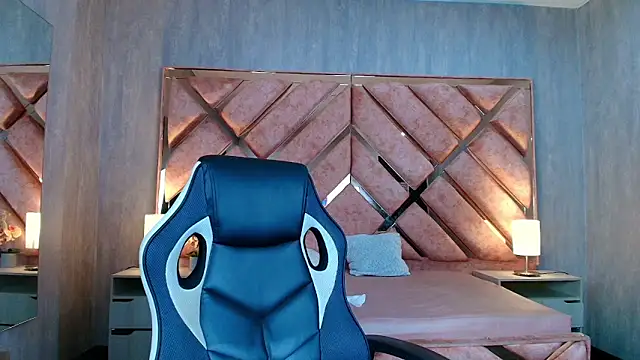 TamaraaHoney webcam