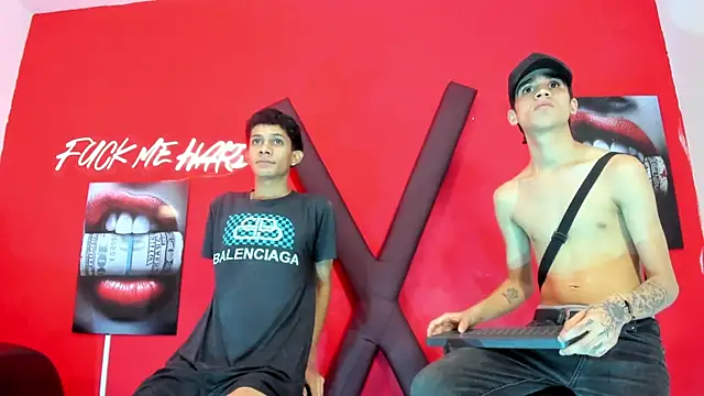TWINKS_BOYSX webcam