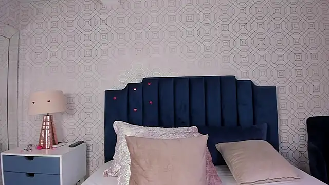 ashleythompson2025 webcam