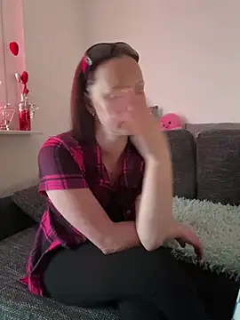 LindaLee90 webcam