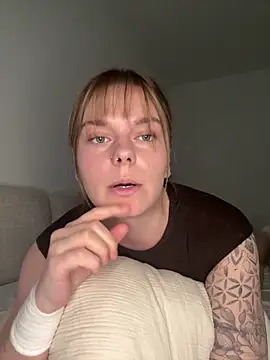 lisafreierxx - LisaFreierxx's free webcam - UK Sex Cams