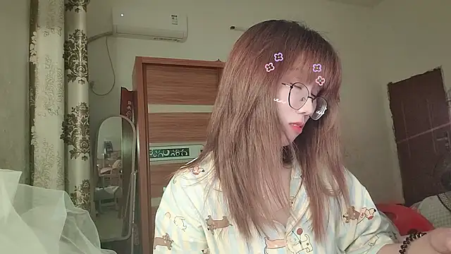 Lili_666 webcam