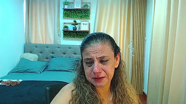 sasi_luna webcam