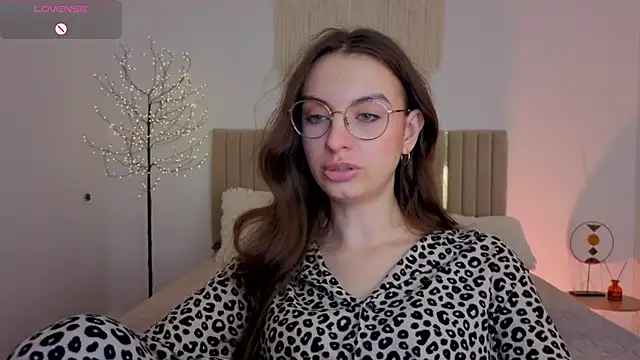 Real_cutie1 webcam