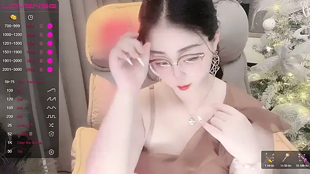 Monica-666888- webcam