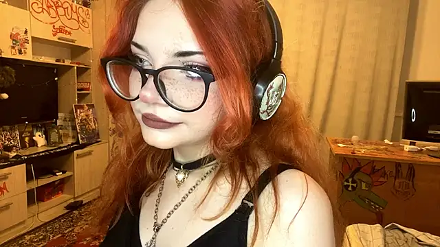 RedHeadCat webcam
