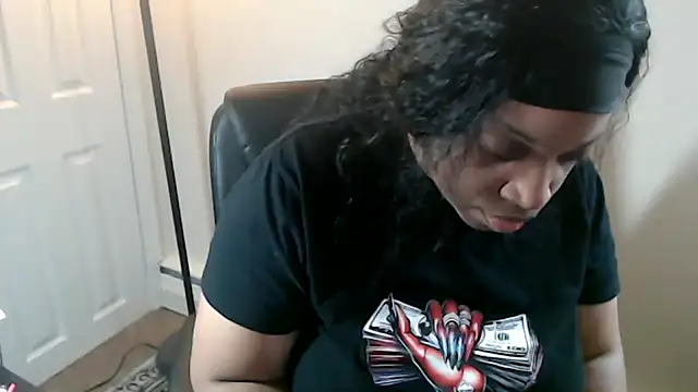 Sexymona1218 webcam