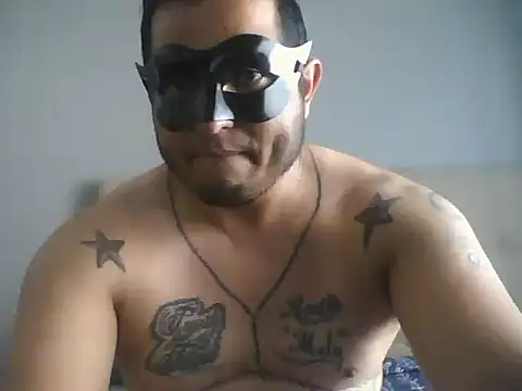 HOTB0Y18 webcam