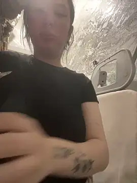 Dirty_Lina webcam