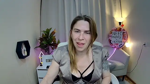 TessaDaybreak webcam