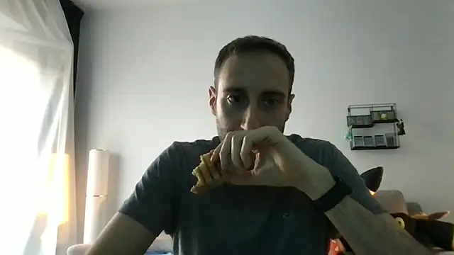 LukaShyGuy webcam