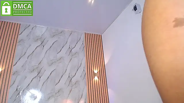 CasieBigtits webcam