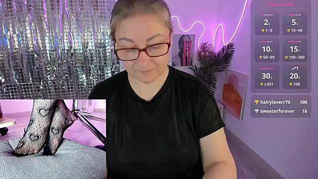 Alexandra_Kind webcam