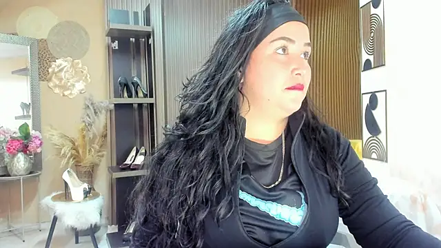 BBWLuxuryMuse webcam