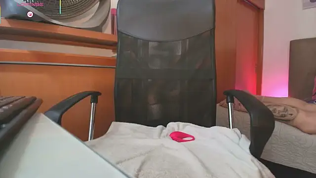 Miley_Baker webcam