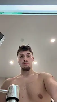 NaplesGuy04 webcam