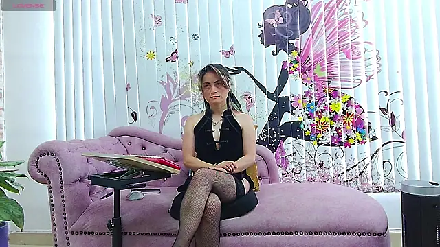 MarcelaFlores webcam