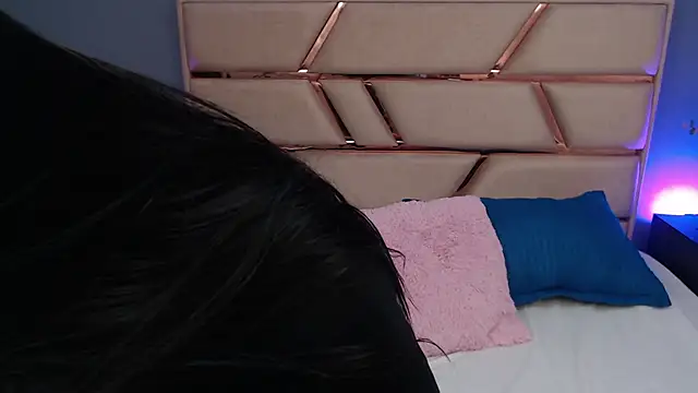 anyaheart - AnyaHeart's free webcam - UK Sex Cams