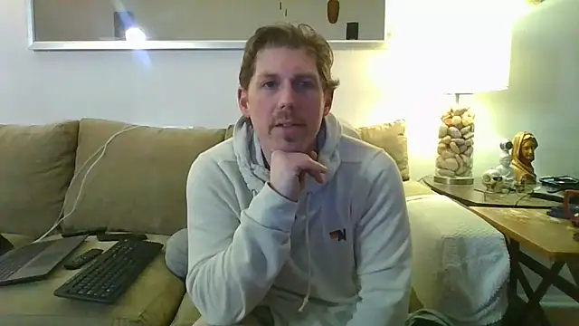 9VOLTT webcam