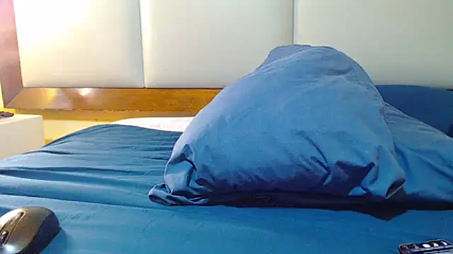 GoddessTitts webcam