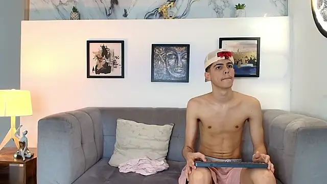 TWINKS_FRIENDS webcam