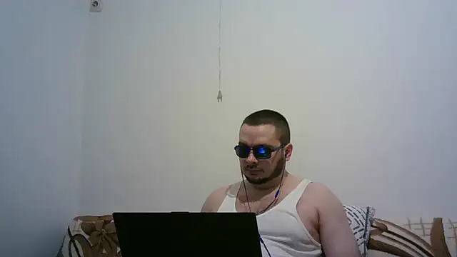 Black_Scorpion91 webcam