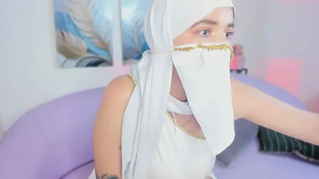 salma_isawwii webcam
