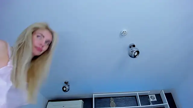 SabrinaSharm webcam