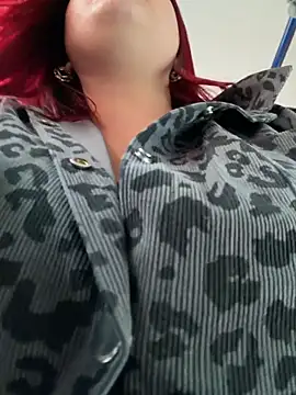 Lia-Moon77 webcam