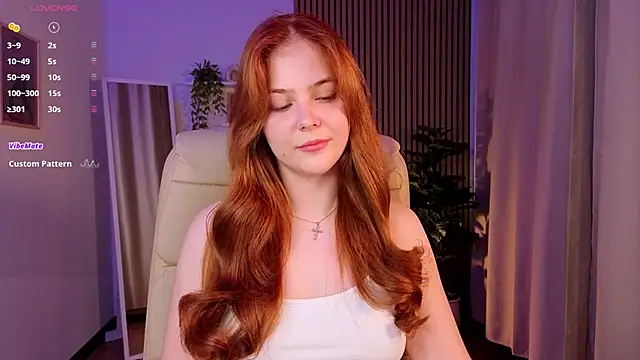Elle_Funning webcam